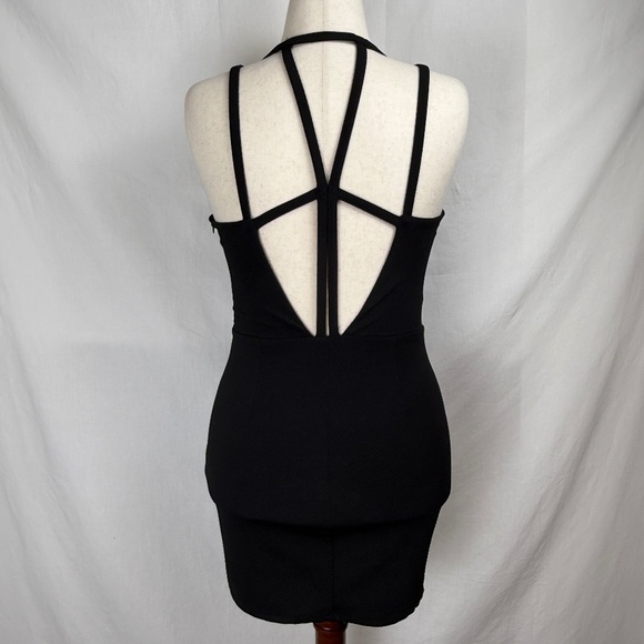ASTR Bodycon Black Mini Dress Birdcage Straps Deep Plunge V Neck Size L Beauty! - Picture 1 of 16